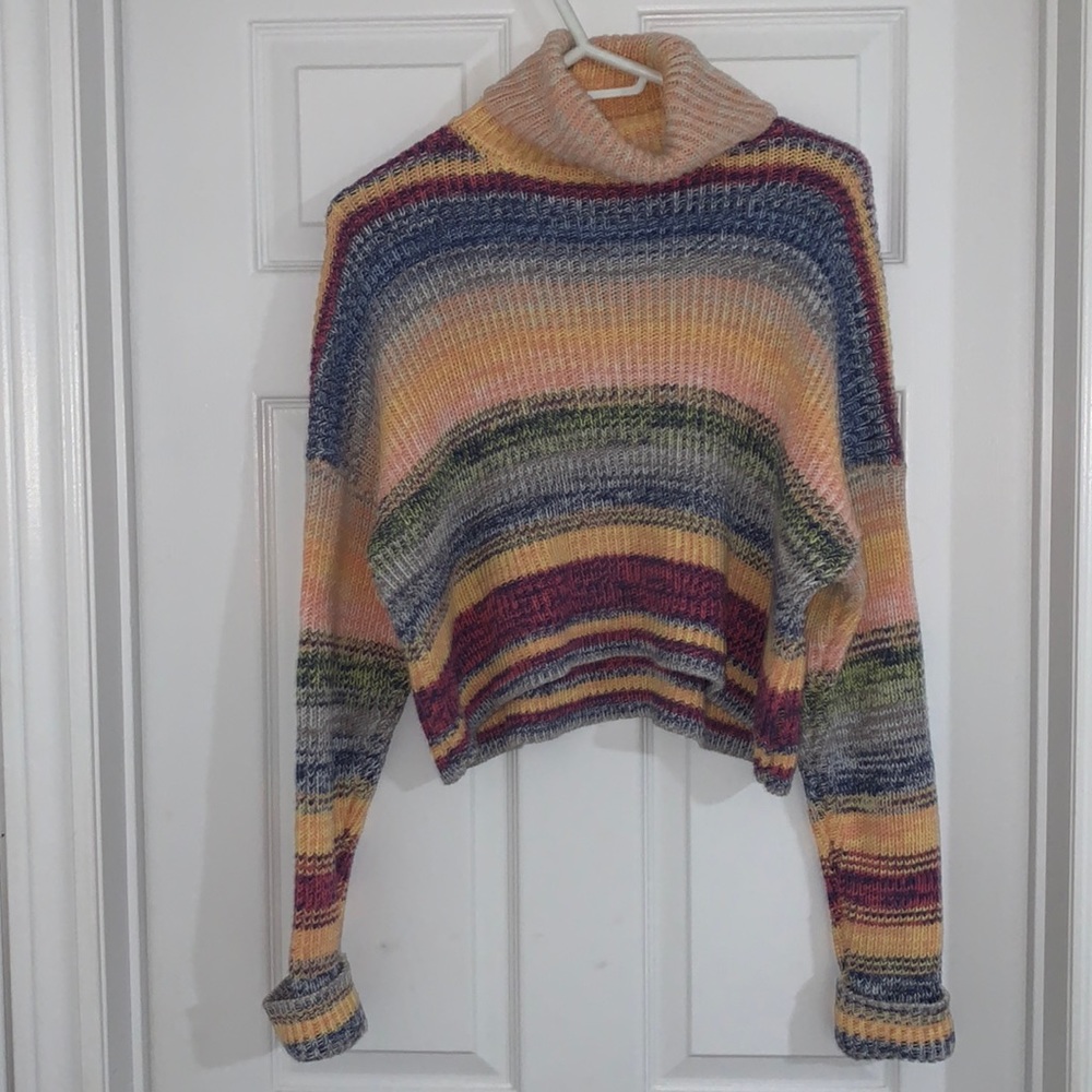 Colourful turtle neck